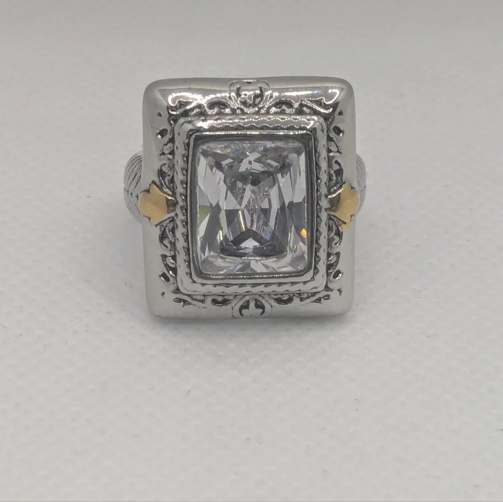 CZ DIAMOND RING - Picture 9 of 10